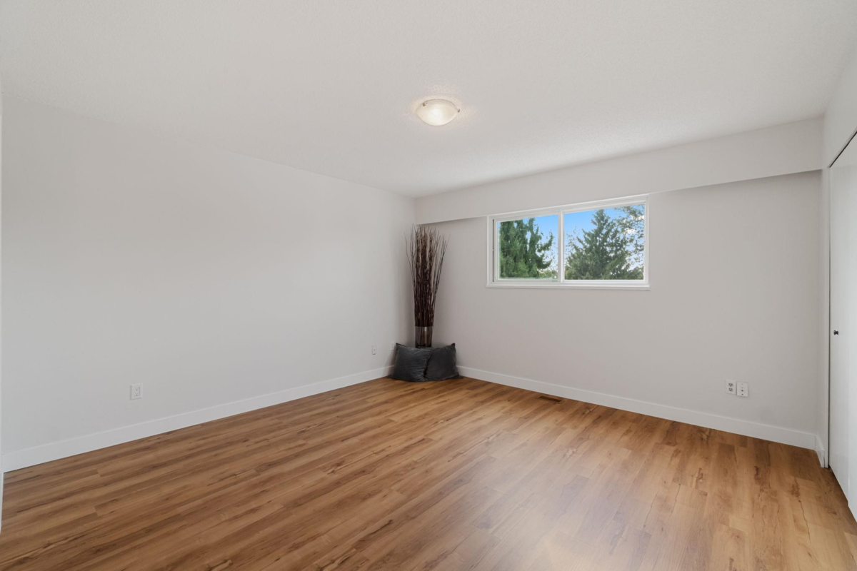 Bedroom 3 Photo of 1431 Elinor Crescent, Port Coquitlam, BC