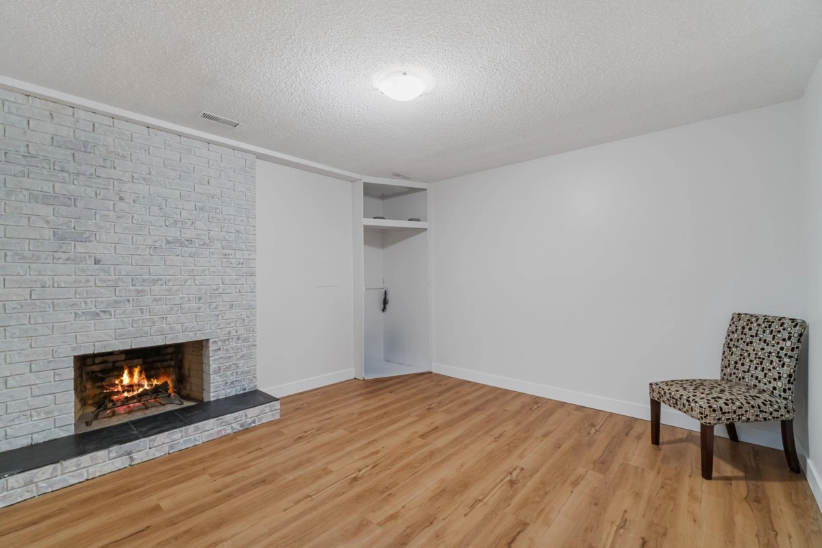 Garage Interior Photo of 1431 Elinor Crescent, Port Coquitlam, BC