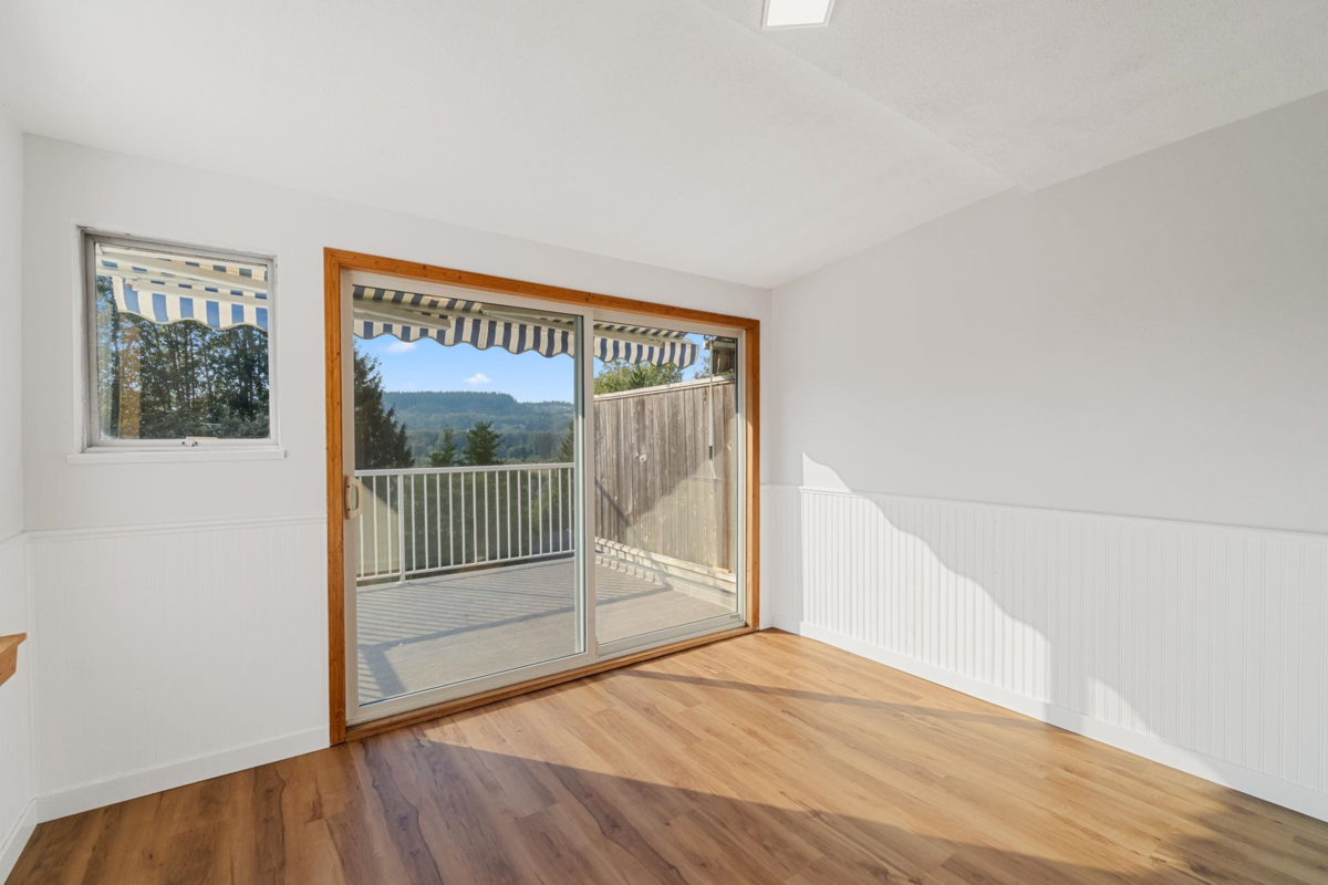 Kitchen Island Photo of 1431 Elinor Crescent, Port Coquitlam, BC