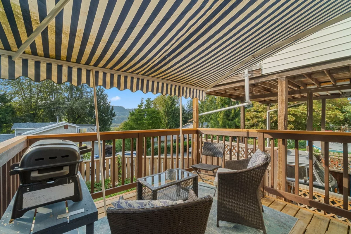 Staircase Photo of 1431 Elinor Crescent, Port Coquitlam, BC