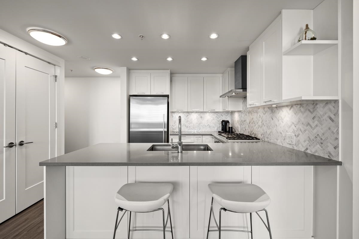 Family Room Photo of 2101 520 Como Lake Avenue, Coquitlam, BC