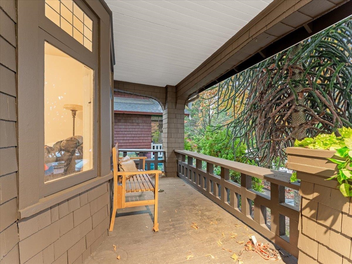 Garage Interior Photo of 2648 Templeton Drive, Vancouver, BC