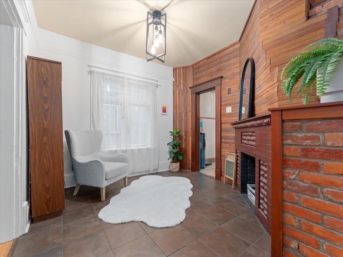 Kitchen Photo of 2648 Templeton Drive, Vancouver, BC
