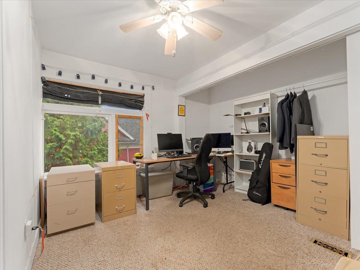 Laundry Room Photo of 2648 Templeton Drive, Vancouver, BC