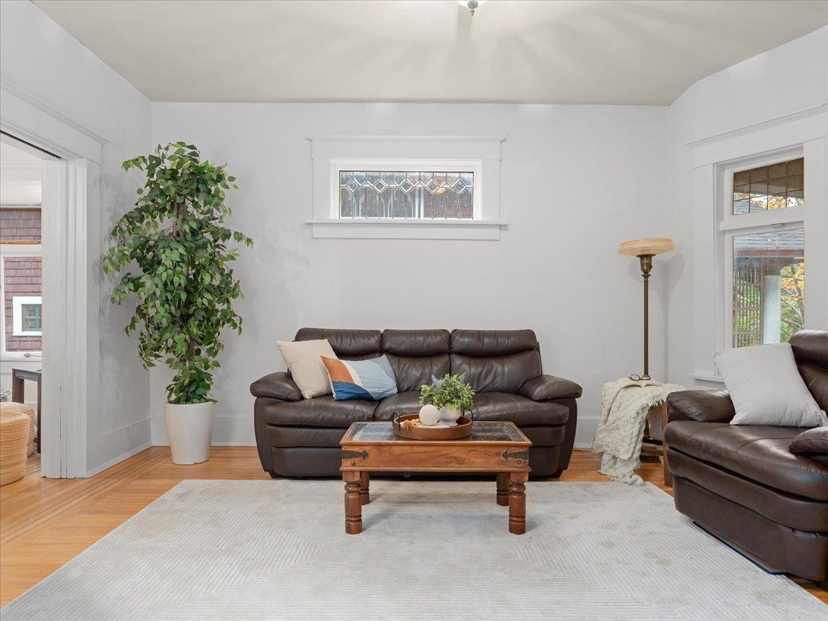 Living Room Photo of 2648 Templeton Drive, Vancouver, BC