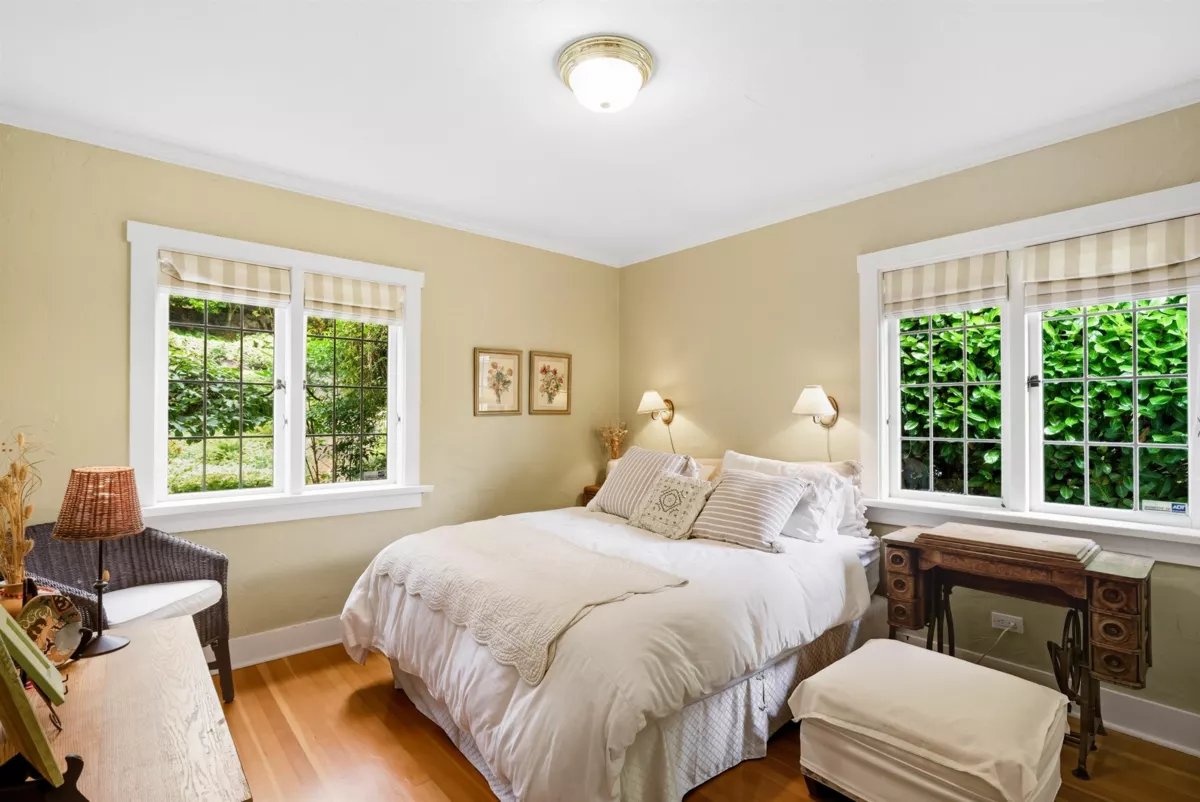 Laundry Room Photo of 3654 Creery Avenue, West Vancouver, BC