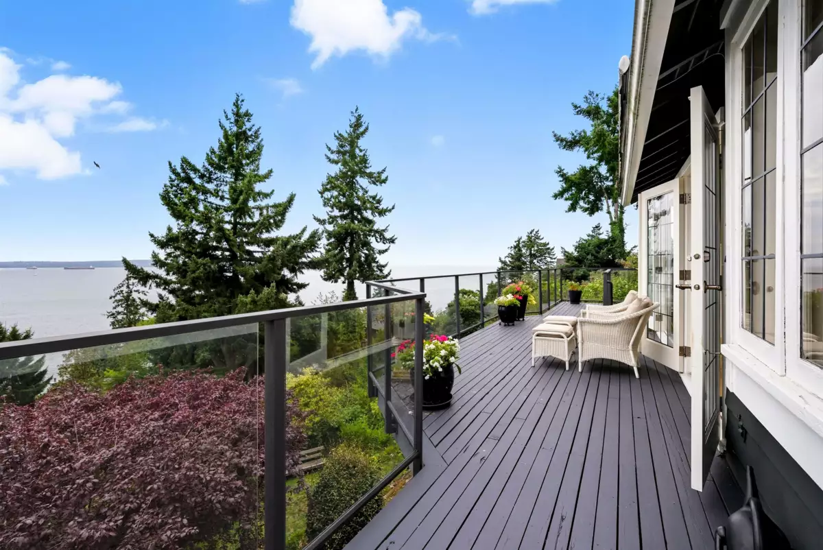 Outdoor Patio Photo of 3654 Creery Avenue, West Vancouver, BC