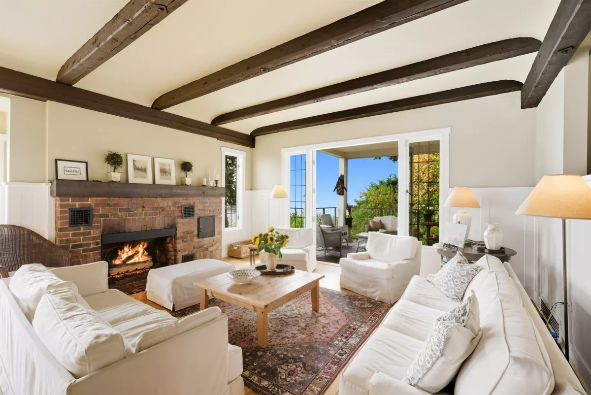 Pantry Photo of 3654 Creery Avenue, West Vancouver, BC