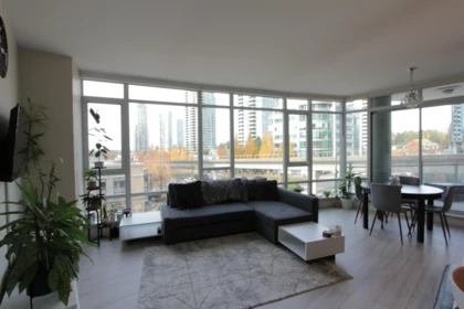 402 2008 Rosser Avenue, Burnaby, BC, Burnaby — Apartment/Condo for sale