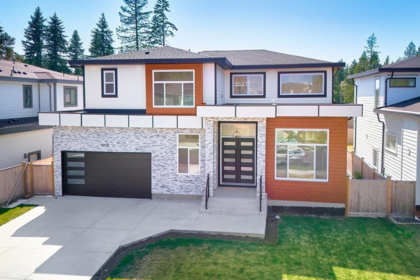 2715 201 Street, Langley, BC, Brookswood Langley — 6 bed single family residence for sale