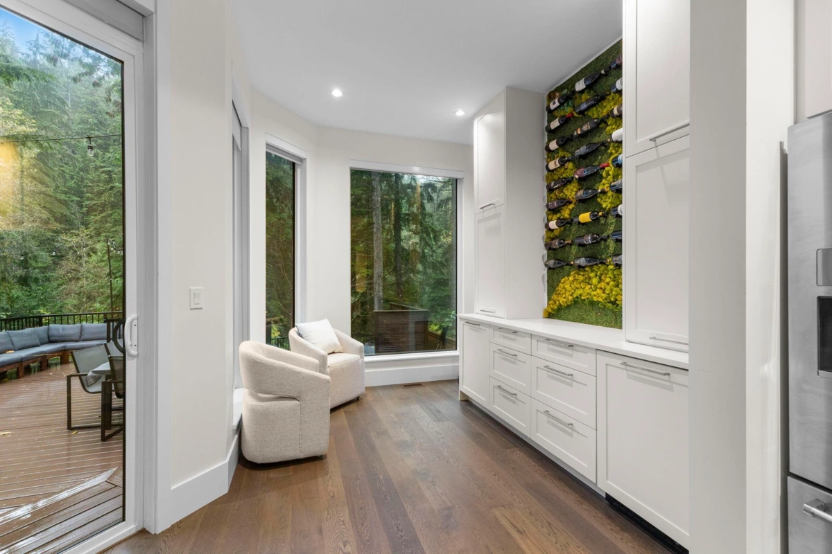 Breakfast Nook Photo of 22 3295 Sunnyside Road, Anmore, BC