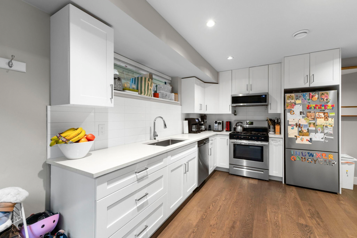 Outdoor Deck Photo of 22 3295 Sunnyside Road, Anmore, BC