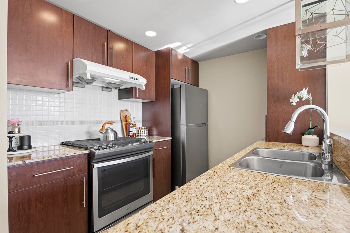 Kitchen Photo of 2606 583 Beach Crescent, Vancouver, BC