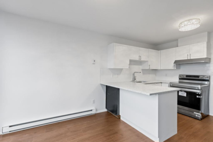 201 38 Leopold Place, New Westminster, BC, New Westminster — Apartment/Condo for sale