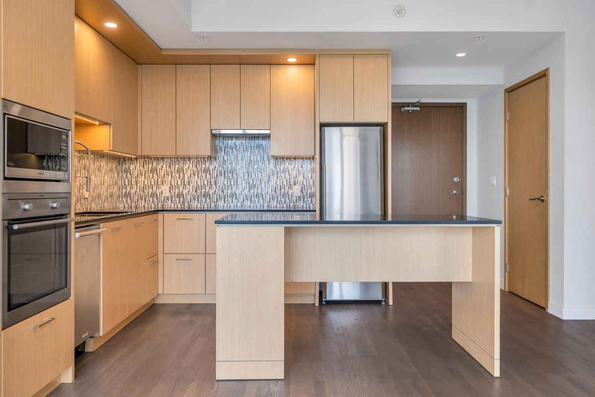 Dining Area Photo of 1607 13495 Central Avenue, Surrey, BC