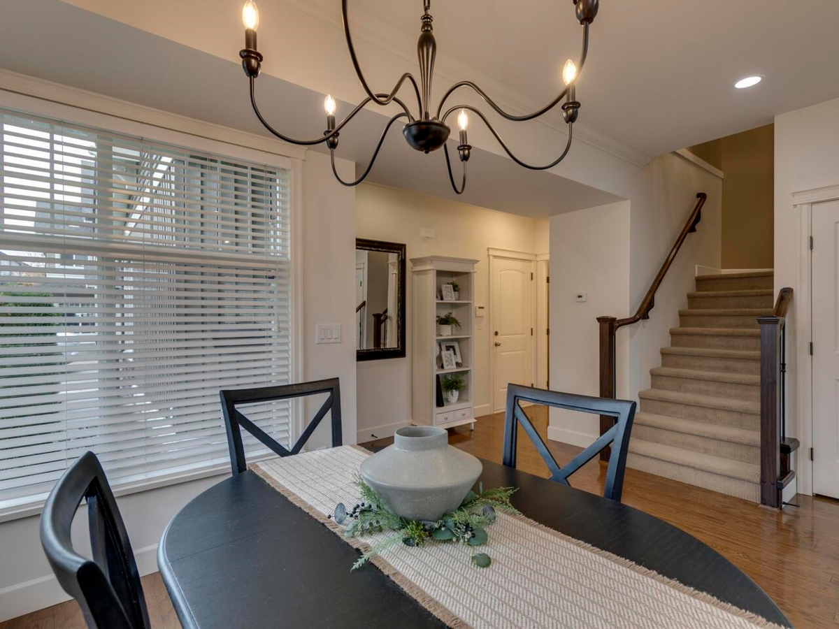 Basement Recreation Room Photo of 11 32792 Lightbody Court, Mission, BC