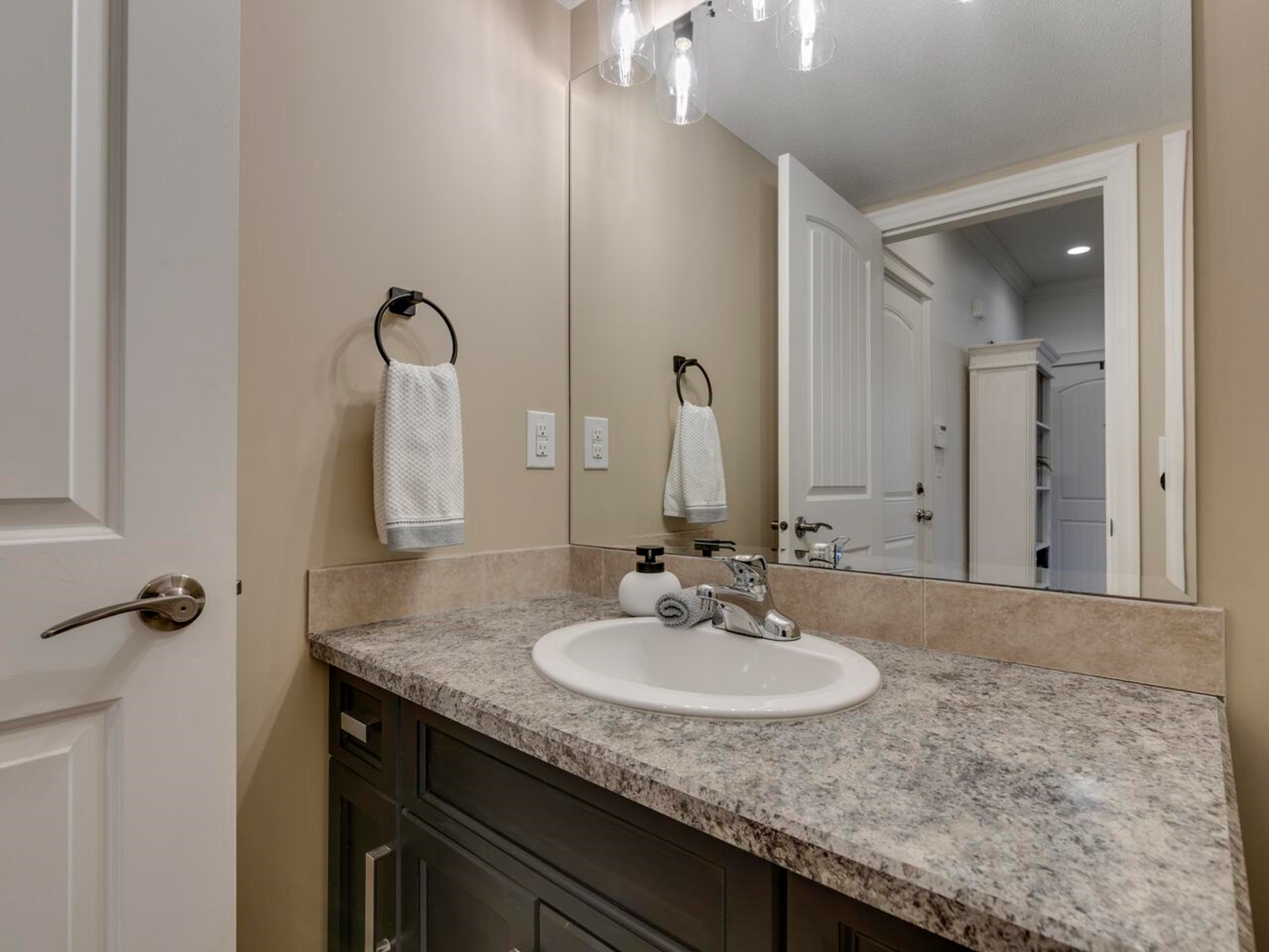 Mudroom Photo of 11 32792 Lightbody Court, Mission, BC
