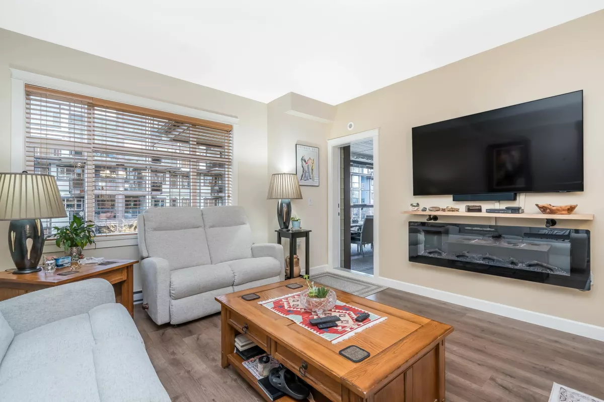 Bedroom 4 Photo of 404 8561 203a St Street, Langley, BC