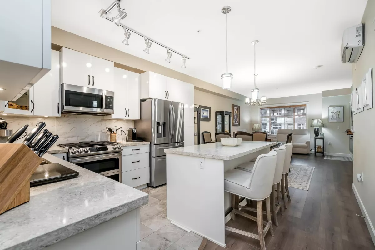 Kitchen Island Photo of 404 8561 203a St Street, Langley, BC