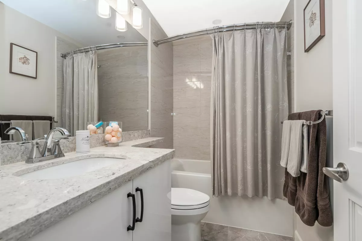 Loft / Bonus Room Photo of 404 8561 203a St Street, Langley, BC