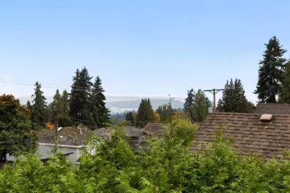 Aerial View of 301 106 W Kings Road, North Vancouver, BC