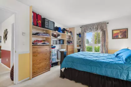 Garage Interior Photo of 301 106 W Kings Road, North Vancouver, BC