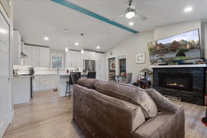 Primary Bedroom Photo of 60 53480 Bridal Falls Road, Rosedale, BC