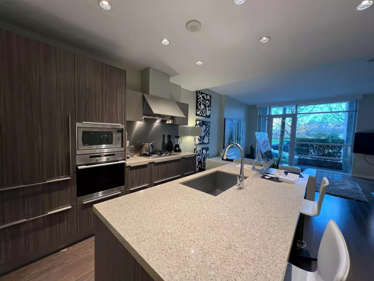 Kitchen Photo of 1618 Columbia Street, Vancouver, BC