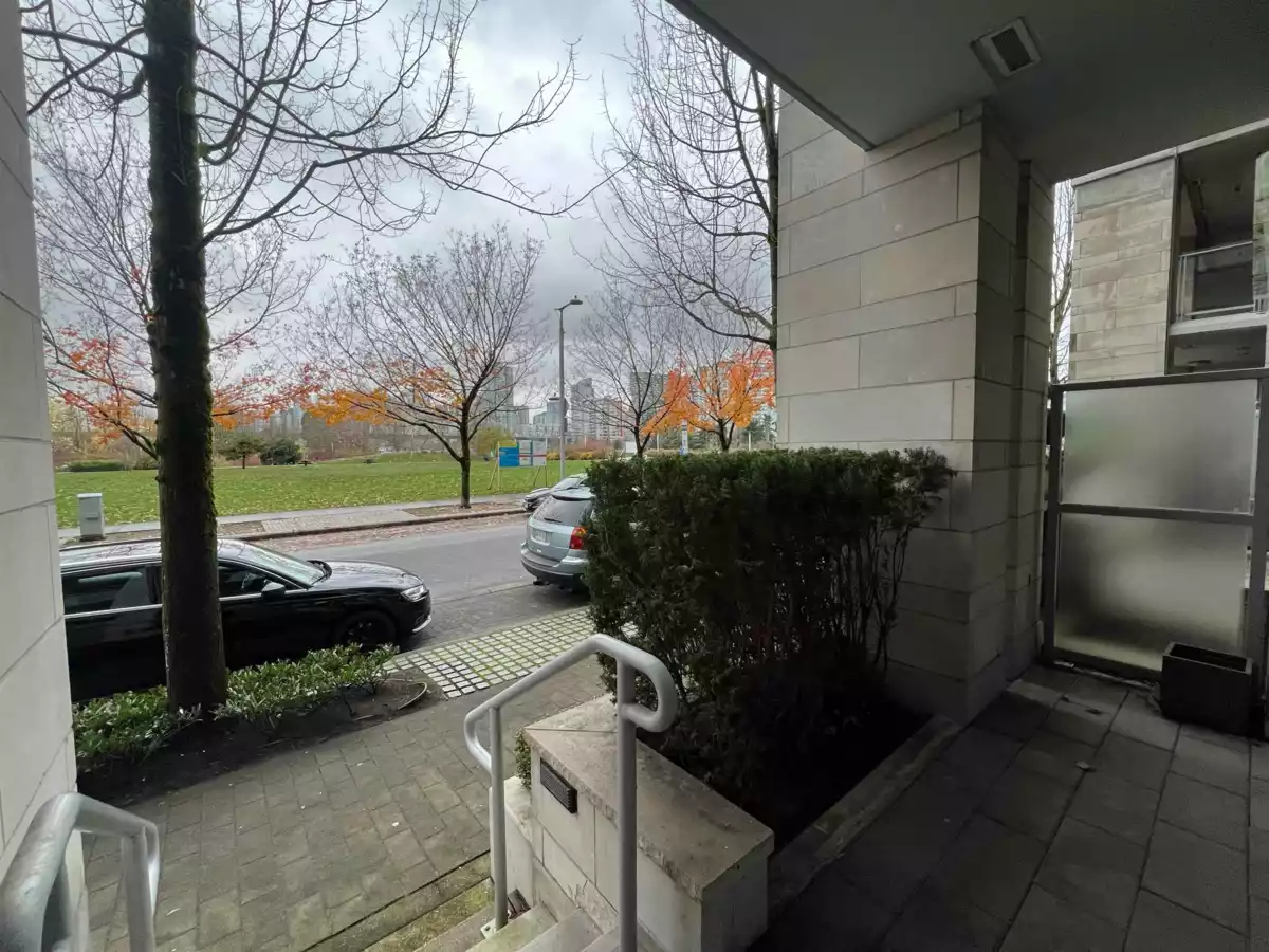 Primary Bedroom Photo of 1618 Columbia Street, Vancouver, BC