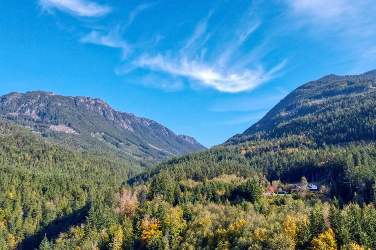 Living Room Photo of 1125 Copper Drive, Britannia Beach, BC