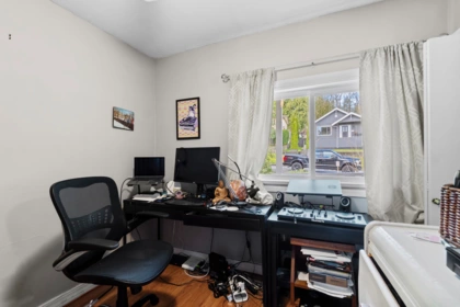 Breakfast Nook Photo of 570 Colby Street, New Westminster, BC