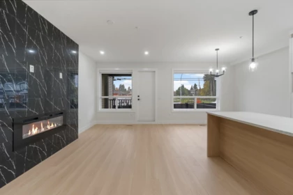 Living Room Photo of 32531 Higginbottom Court, Mission, BC