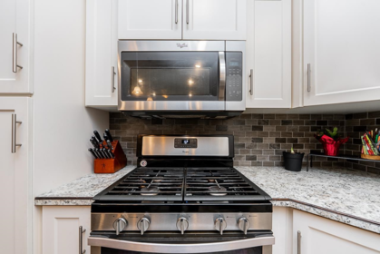 Breakfast Nook Photo of 20 53480 Bridal Falls Road, Rosedale, BC