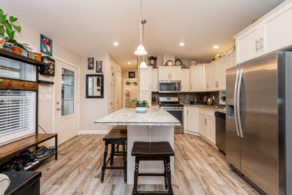 Kitchen Island Photo of 20 53480 Bridal Falls Road, Rosedale, BC