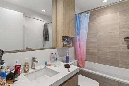 Guest Bathroom Photo of 3402 6080 Mckay Avenue, Burnaby, BC