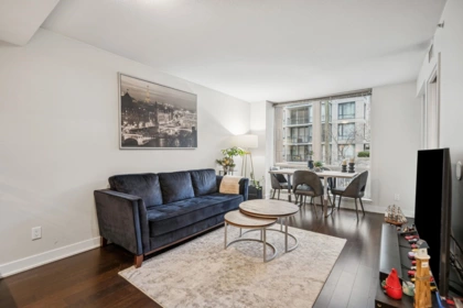 Kitchen Island Photo of 301 1055 Richards Street, Vancouver, BC