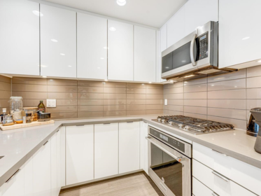 412 255 W 1st Street, North Vancouver, BC, North Vancouver — Apartment/Condo for sale