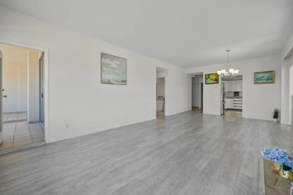 Primary Bedroom Photo of 2201 6521 Bonsor Avenue, Burnaby, BC