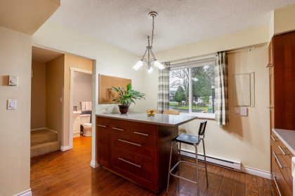1 10900 Springmont Drive, Richmond, BC, Richmond — 3 bed townhouse for sale