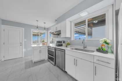 Breakfast Nook Photo of 1362 E 60th Avenue, Vancouver, BC