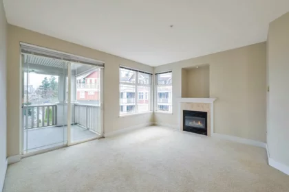 304 15392 16a Avenue, Surrey, BC, Surrey — Apartment/Condo for sale