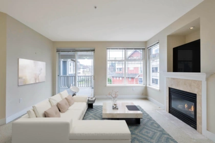 304 15392 16a Avenue, Surrey, BC, Surrey — Apartment/Condo for sale