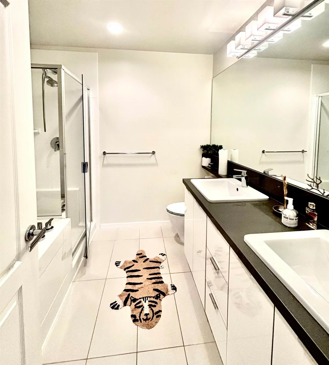 Primary Bathroom Photo of 309 3107 Windsor Gate, Coquitlam, BC