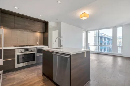 601 1550 Fern Street, North Vancouver, BC