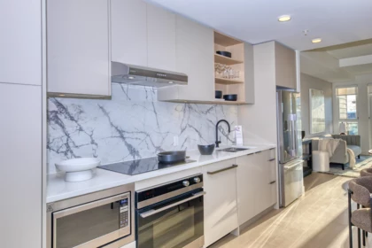Kitchen Island Photo of 358 422 E 3rd Street, North Vancouver, BC