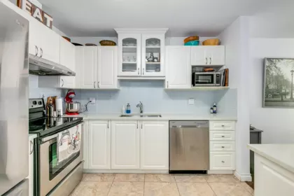 Primary Bedroom Photo of 423 2551 Parkview Lane, Port Coquitlam, BC