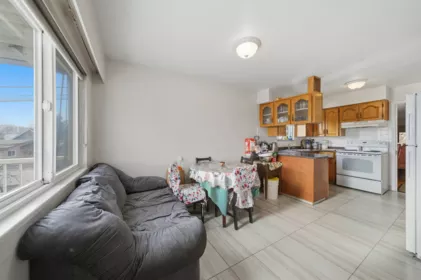 Primary Bedroom Photo of 154 E 64th Avenue, Vancouver, BC