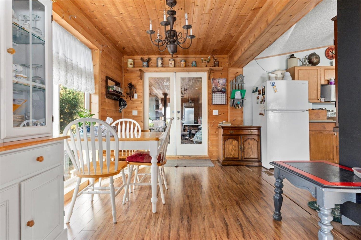 Front Yard Photo of 5545 Graham Drive, Chilliwack, BC