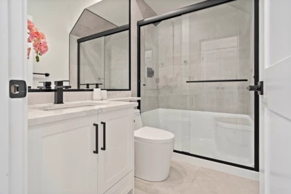Guest Bathroom Photo of 1 9340 General Currie Road, Richmond, BC
