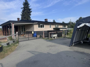 Mudroom Photo of 6077 Ross Road, Abbotsford, BC